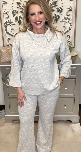 2 piece gray/ white set