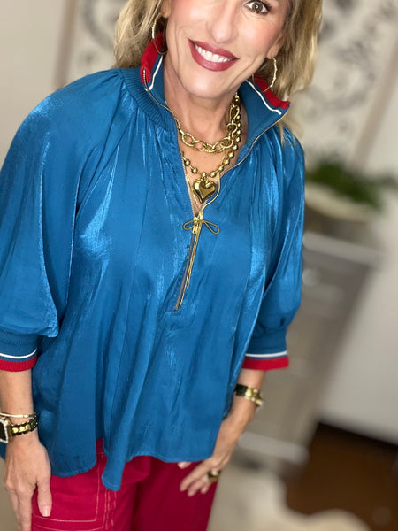 Vibrant top with ribbed details